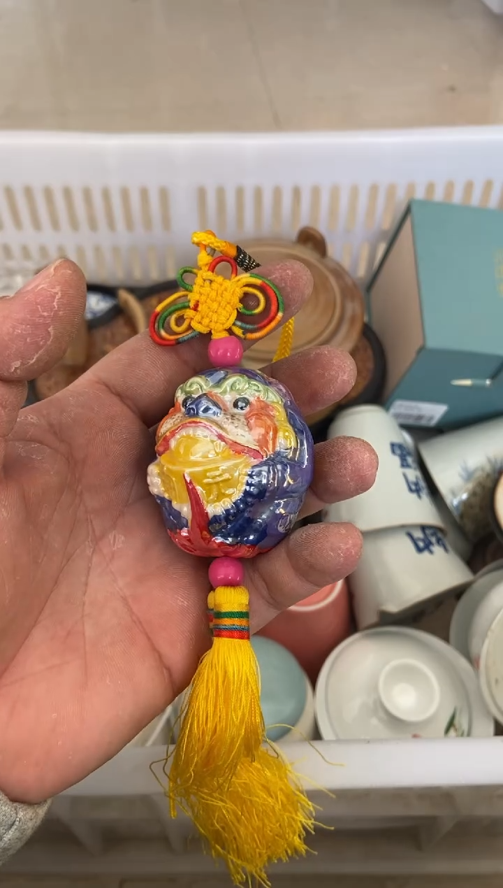 无运费险有瑕疵的摄影的产品有使用过的痕迹有点脏介意勿拍杯