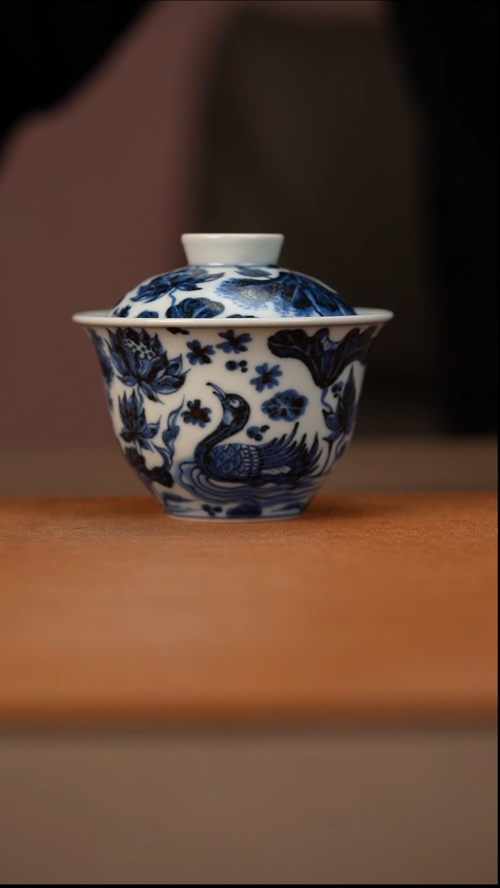 陶瓷幽蓝溪堂满池娇盖碗