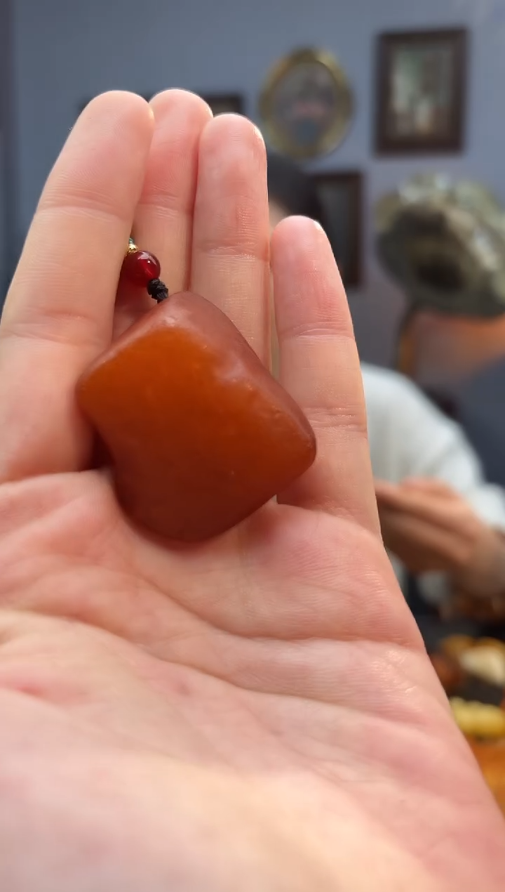 琥珀颈饰未镶嵌吊坠