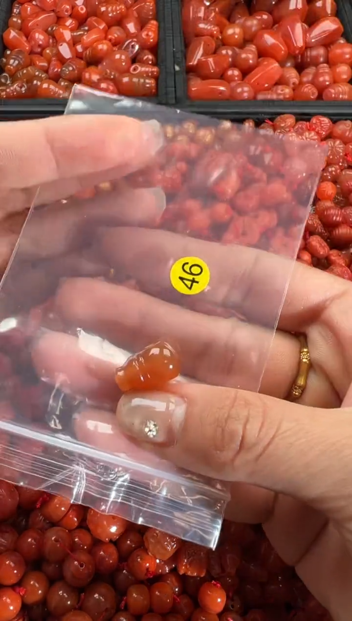 【闪购商品】南红玛瑙颈饰未镶嵌1