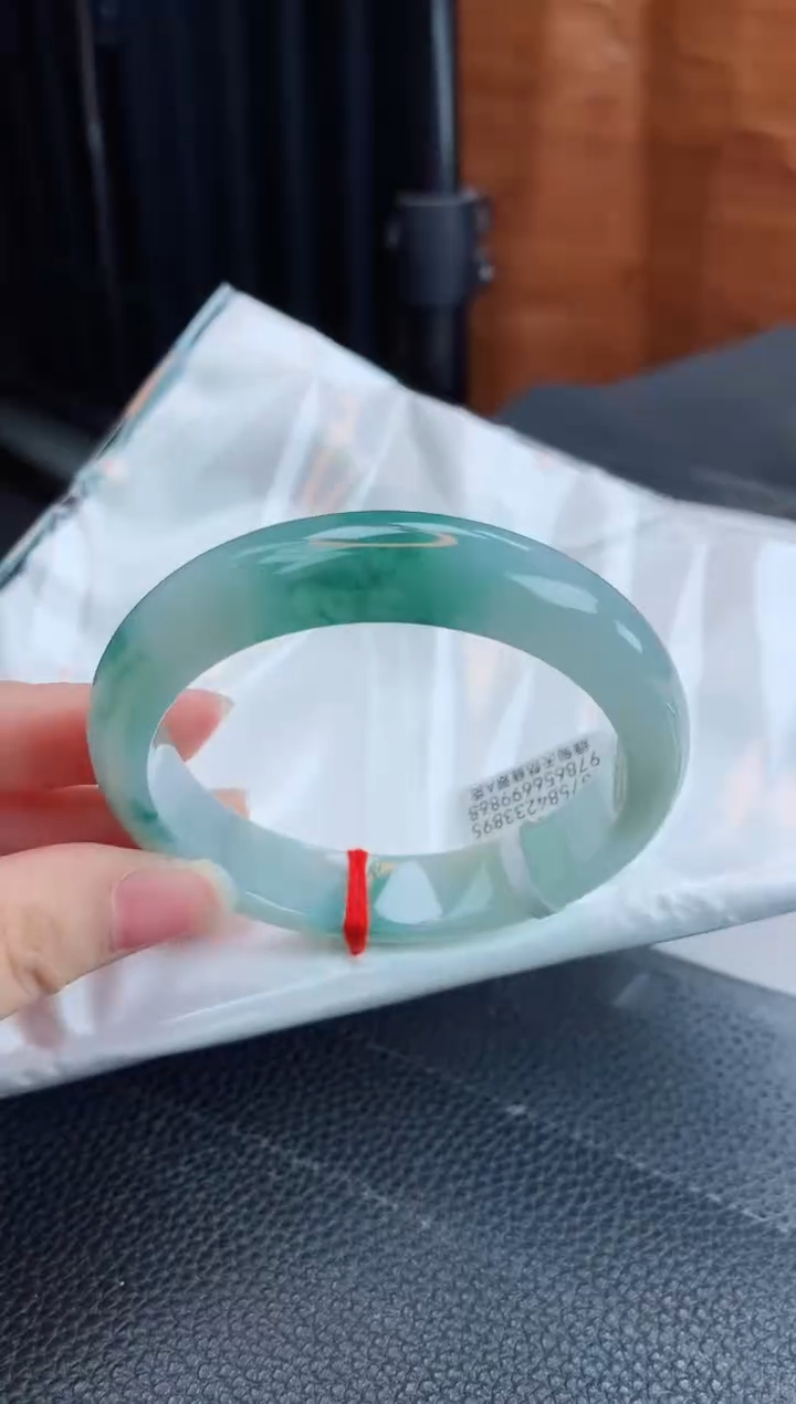 【闪购商品】翡翠手镯未镶嵌缅甸天然翡翠A货手镯