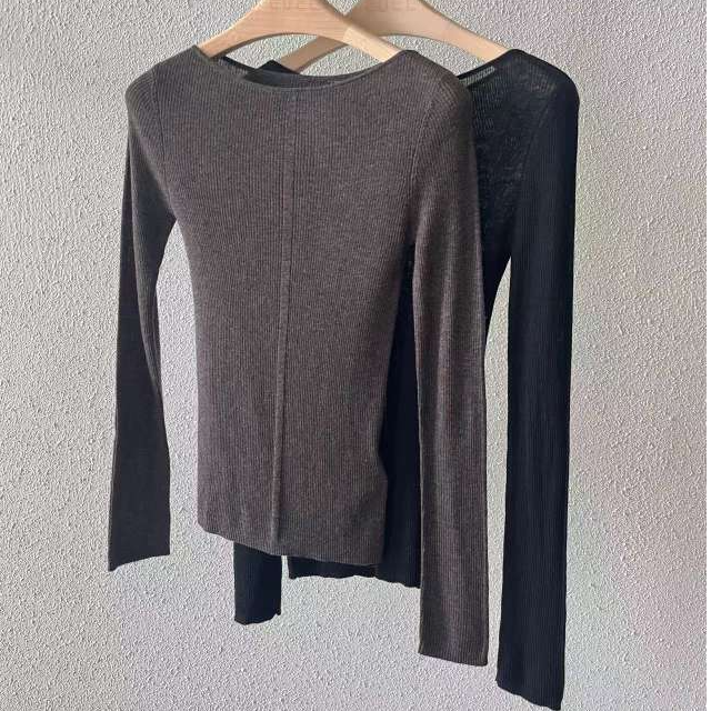 慕溢-352时尚黑绿双色圆领长袖针织衫