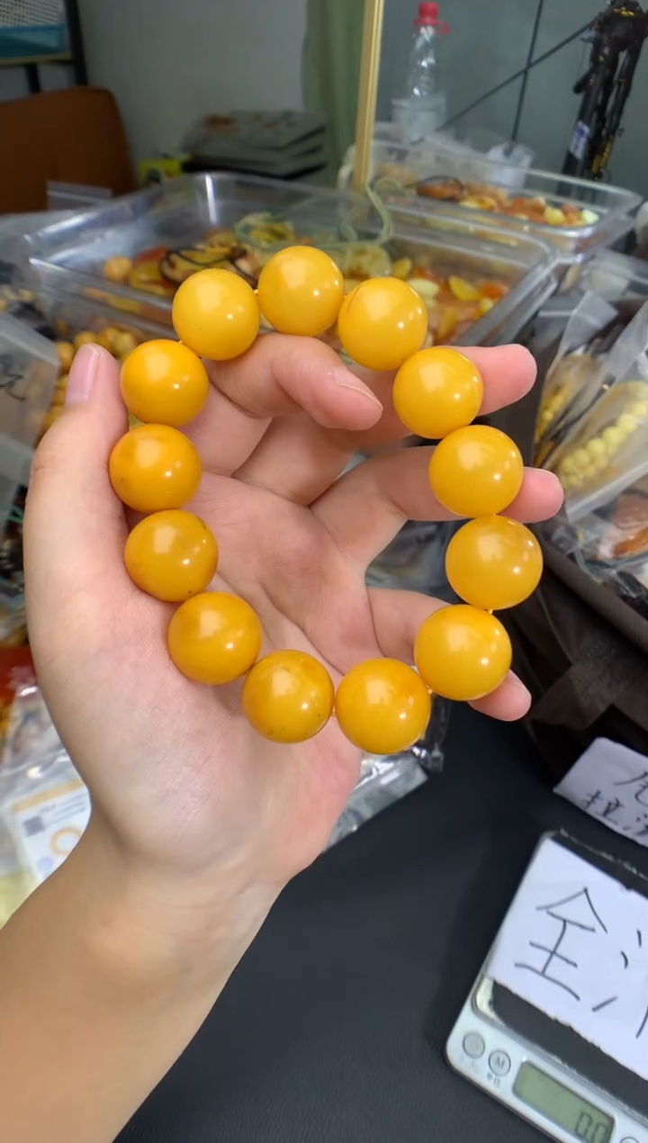 蜜蜡未镶嵌珠宝奇石1