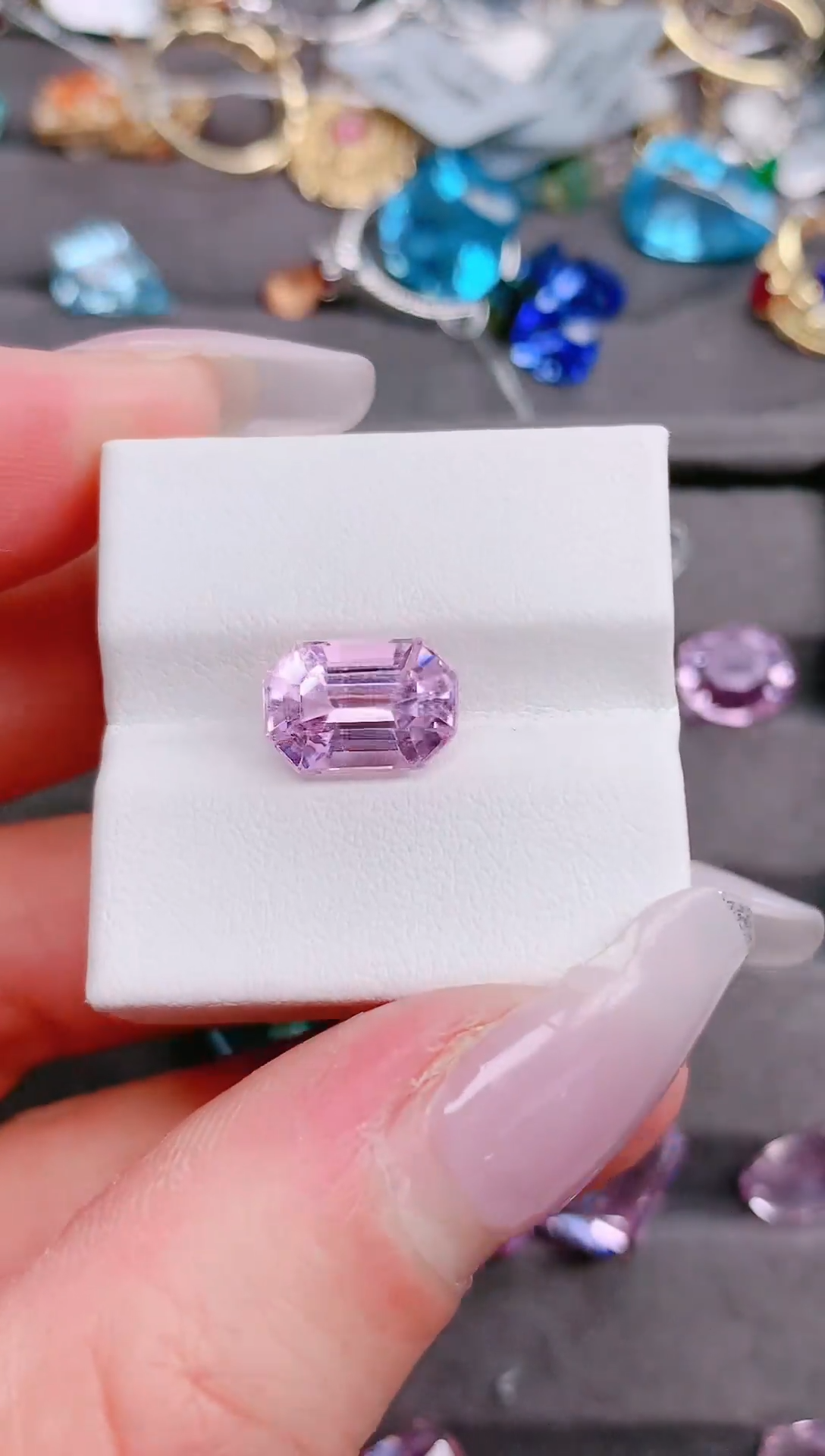 未镶嵌锂辉石裸石4.06ct