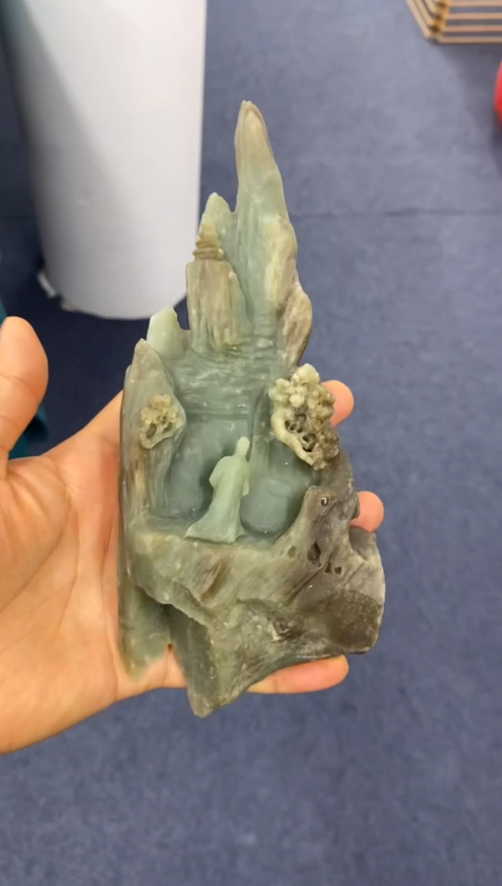 和田玉未镶嵌摆件大摆件