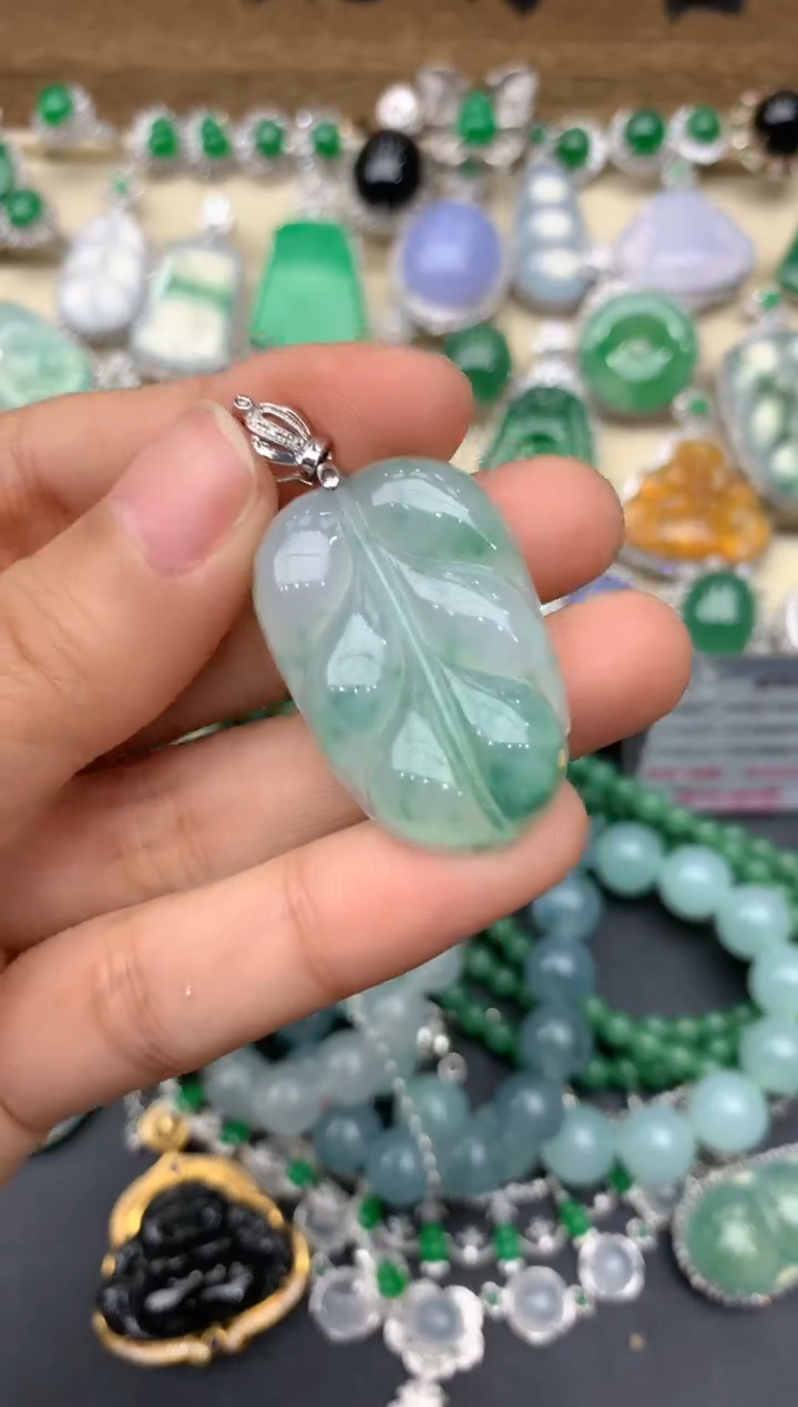 【闪购商品】翡翠颈饰18K金镶嵌208-中国好珍宝