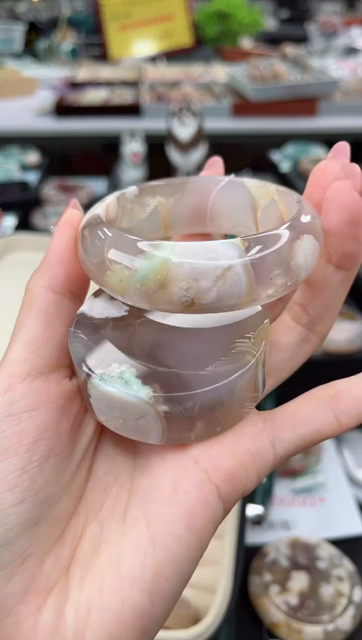 【闪购商品】石英质玉手镯未镶嵌55圈口（赠品镯心）3918046