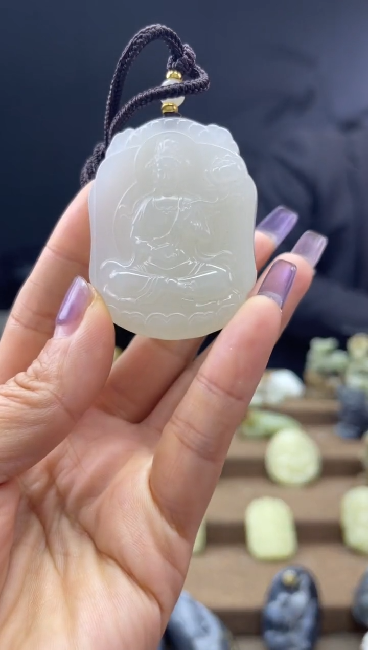 颈饰未镶嵌和田玉1