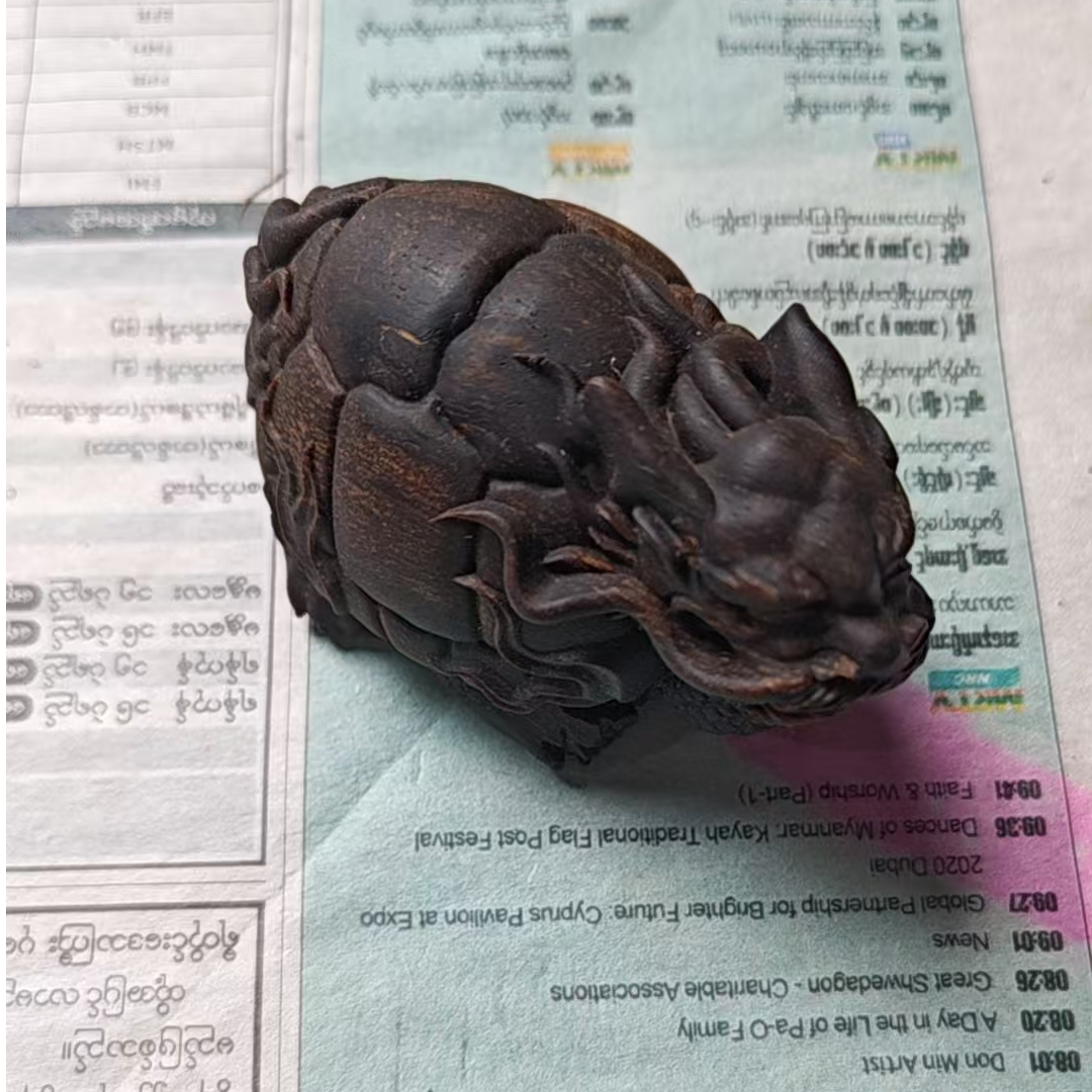 ZFJ97G沉香木雕摆件（多样性发货）