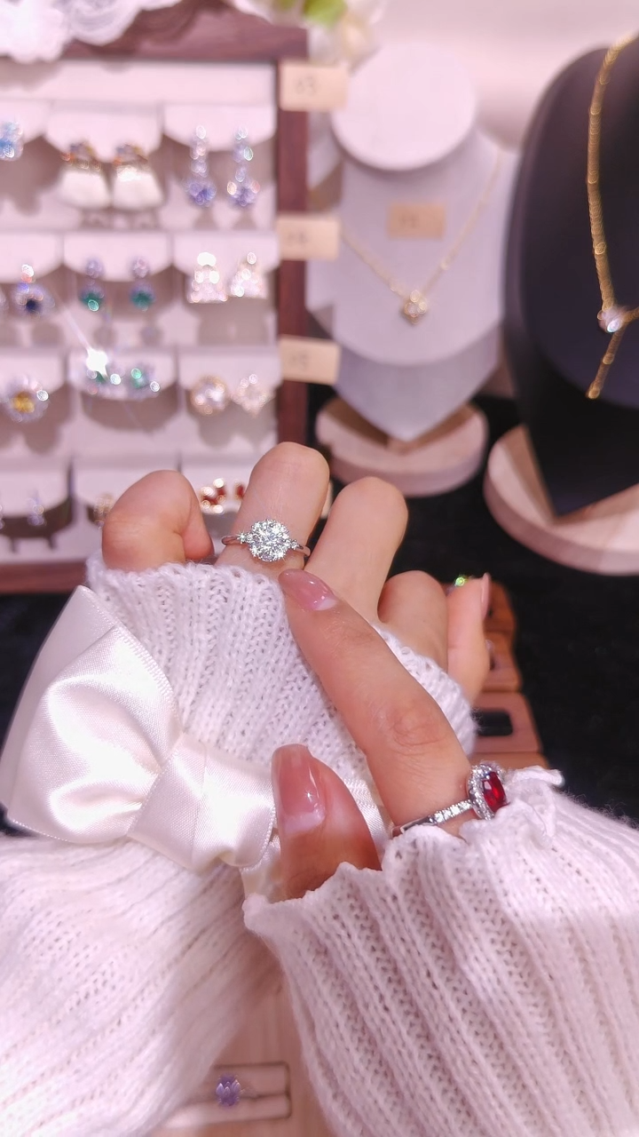 合金合成立方氧化锆白色戒指