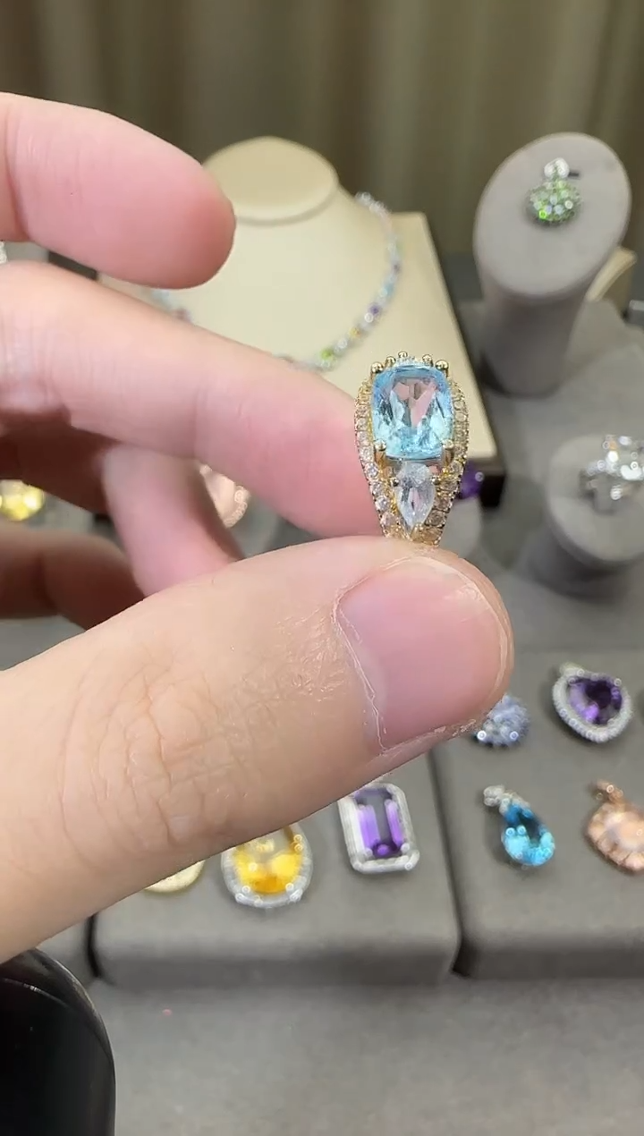 银S925镶嵌戒指托帕石9*7mm戒指简约款