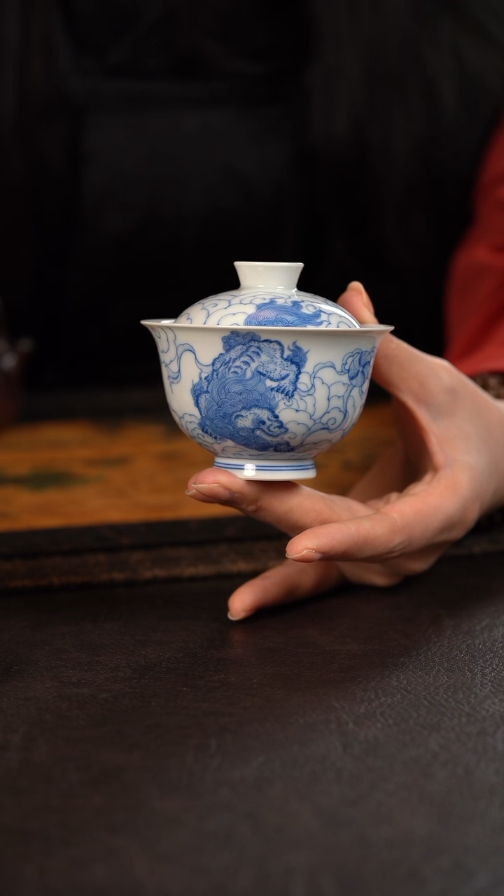 【闪购商品】杯聚澜堂祥云狮子绣球盖碗