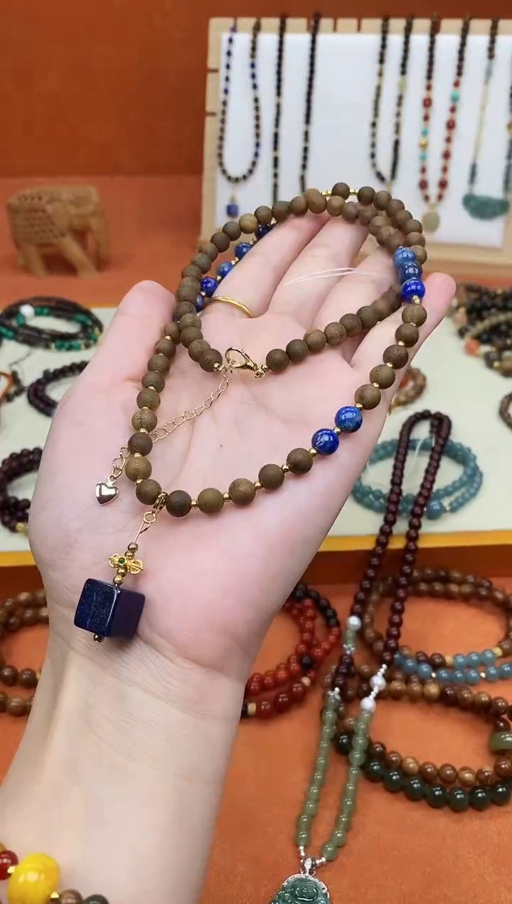 吊坠檀香木未镶嵌莺歌绿青金项链