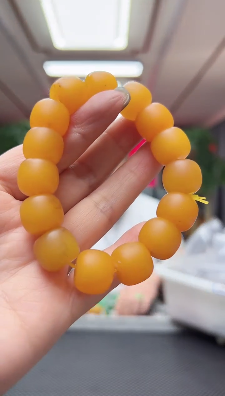 【闪购商品】石英质玉手串未镶嵌多样性发货其中发一