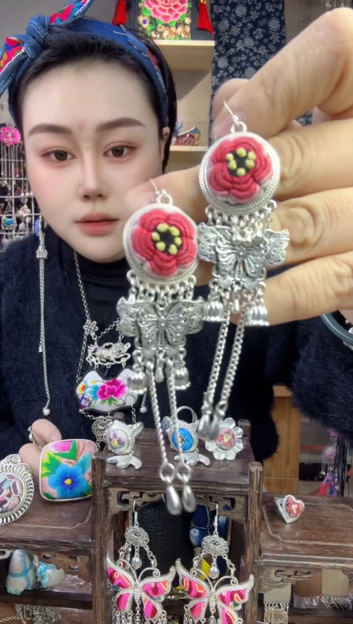 【闪购商品】刺绣纯手工苗绣非遗耳环