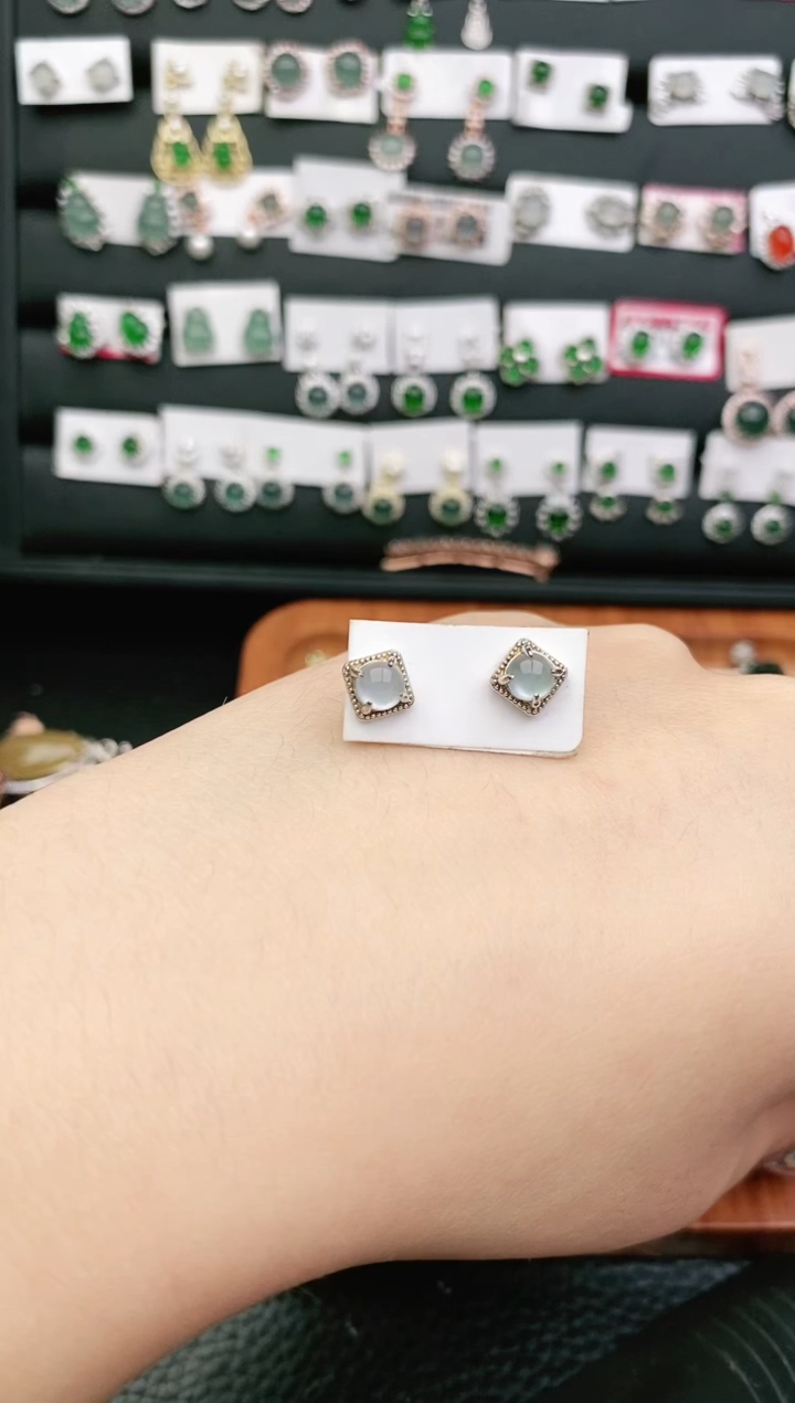 【闪购商品】翡翠耳饰银S925镶嵌耳饰
