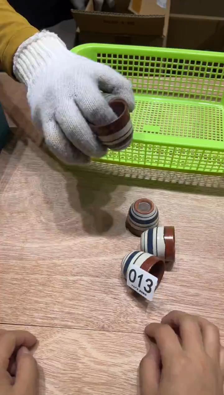 王***者013茶摆件           