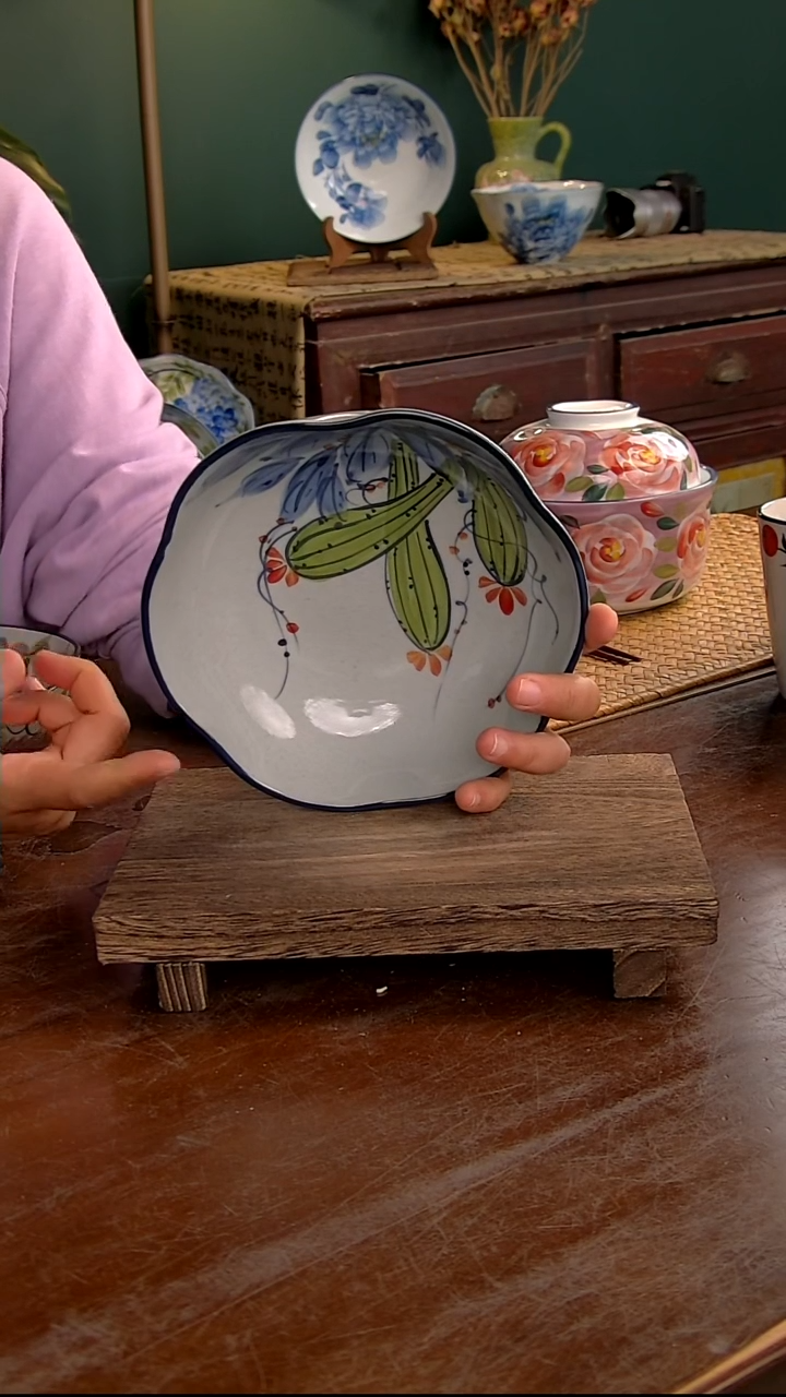 瓷片7英寸花口盘-丝瓜