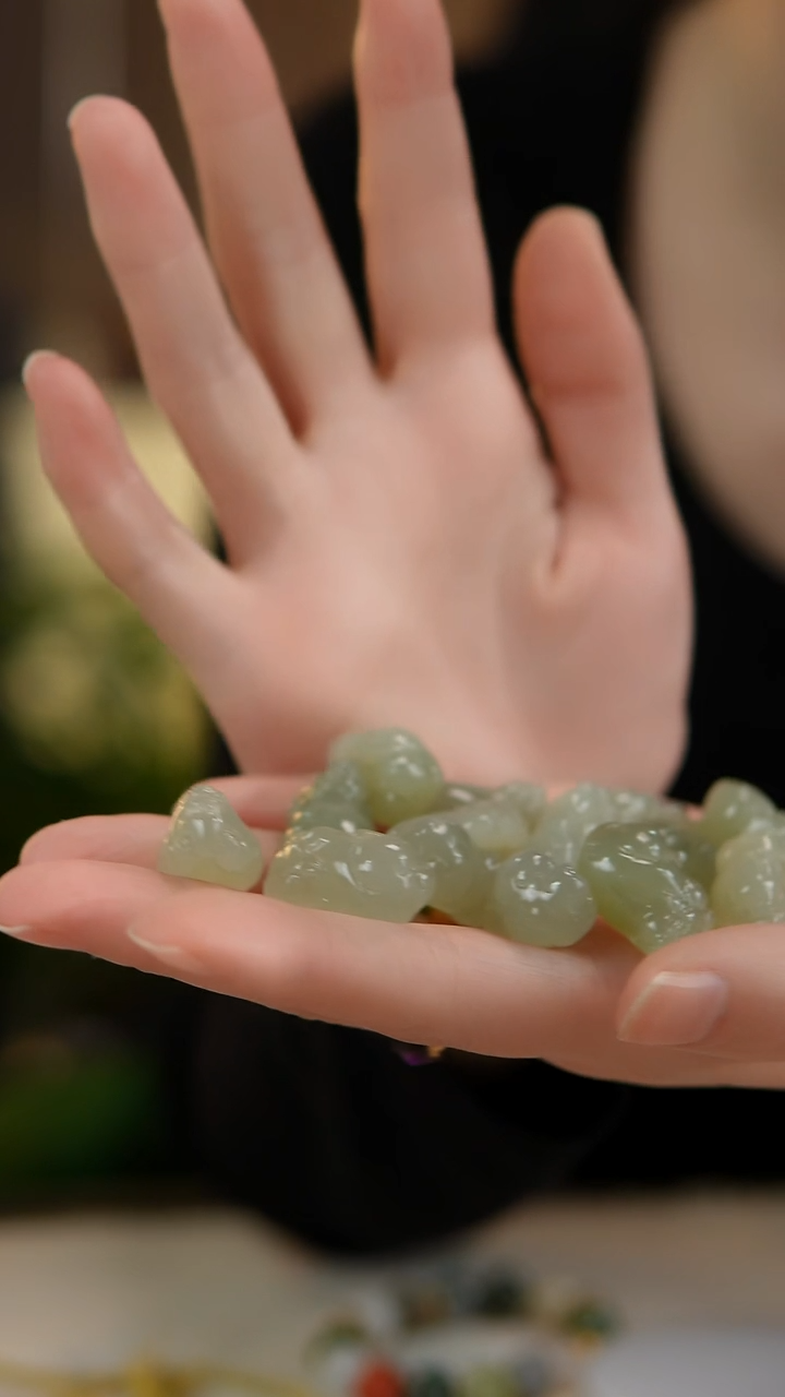 颈饰未镶嵌和田玉貔貅—多样性发其一（弹簧扣）