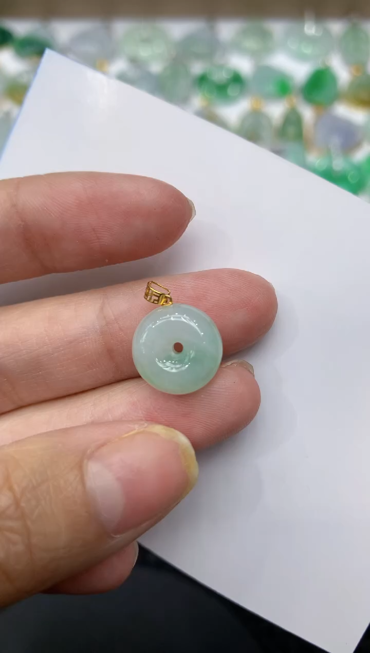 【闪购商品】翡翠颈饰18K金镶嵌111111111