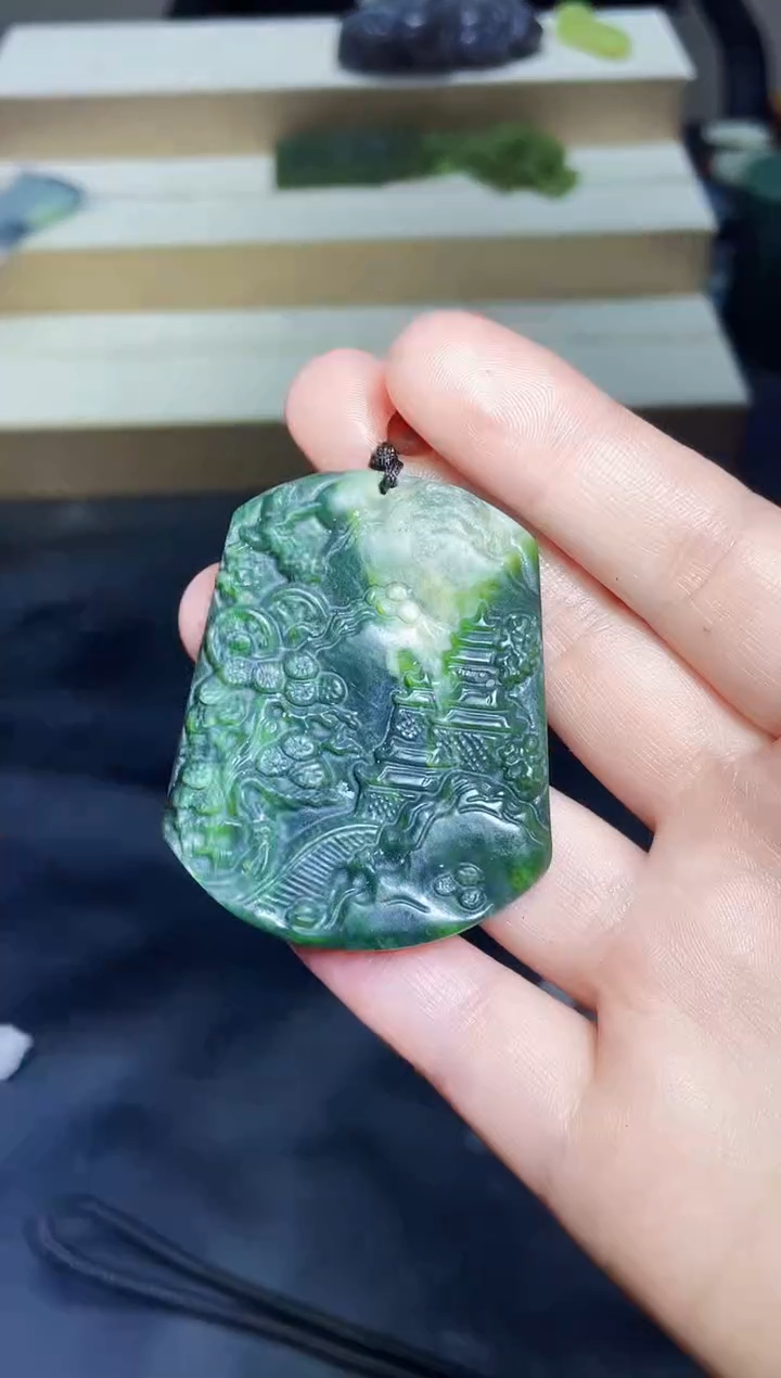 颈饰未镶嵌和田玉1