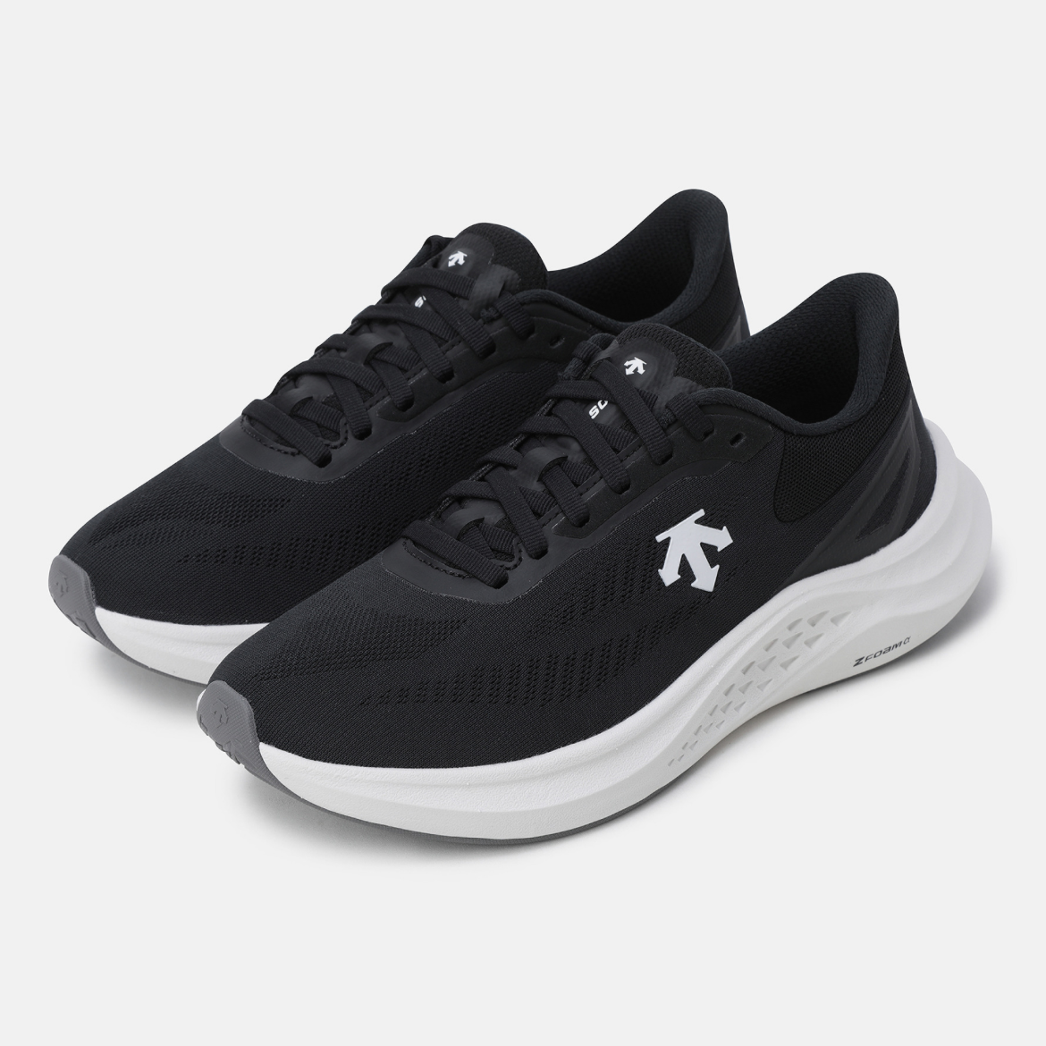 DESCENTE/迪桑特户外运动舒适百搭轻便透气休闲运功鞋SQ313RRN84