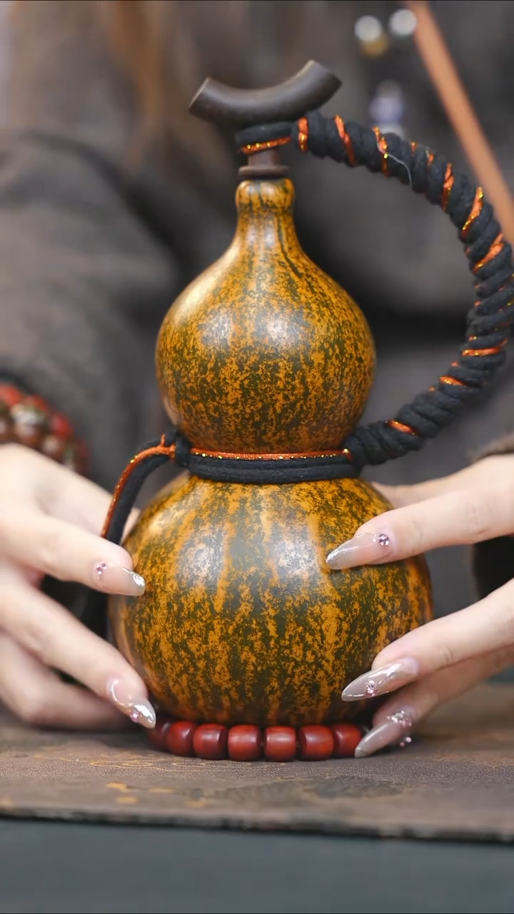 【闪购商品】WS201大漆酒葫芦不包手串及旋转底座