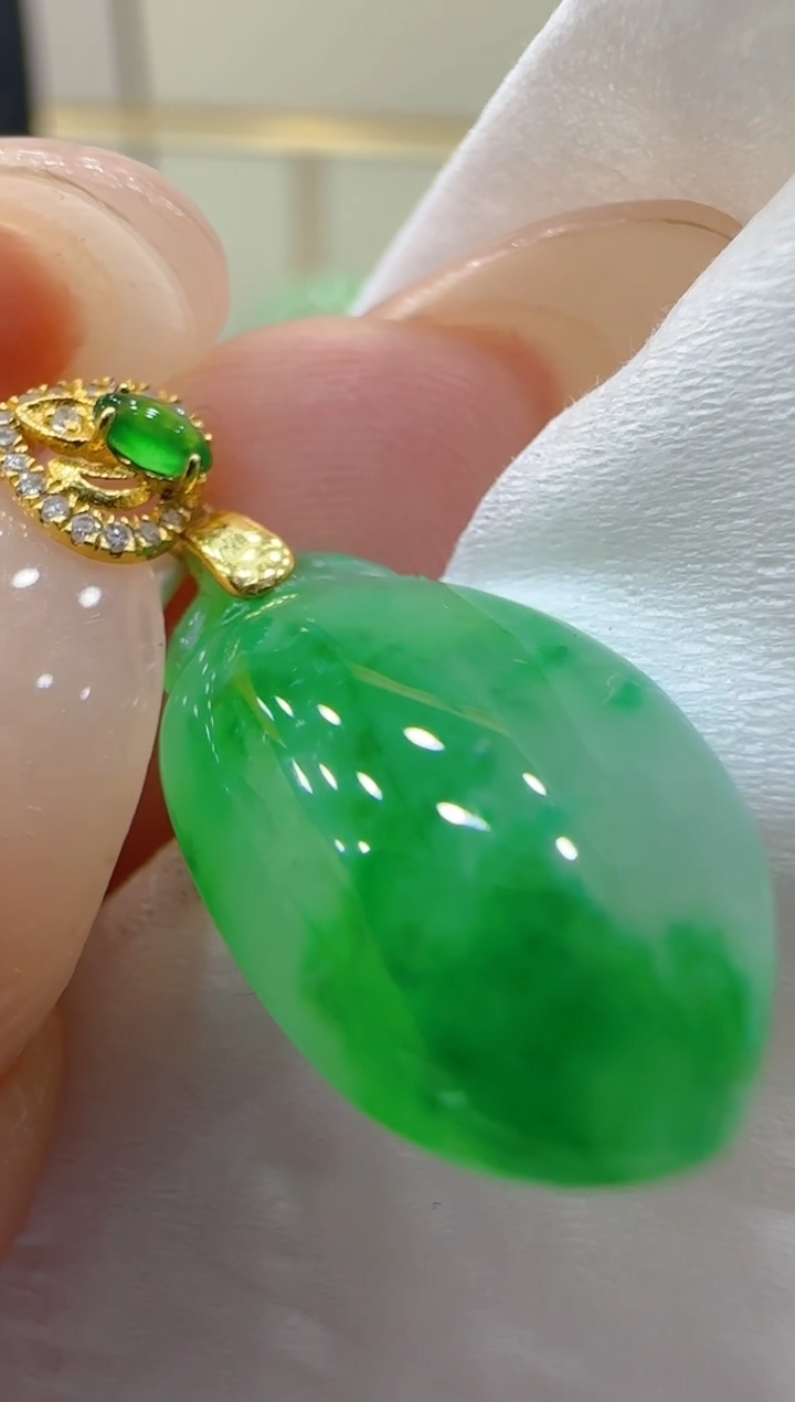 【闪购商品】翡翠吊坠(不含链)18K金镶嵌团购多样性发一件