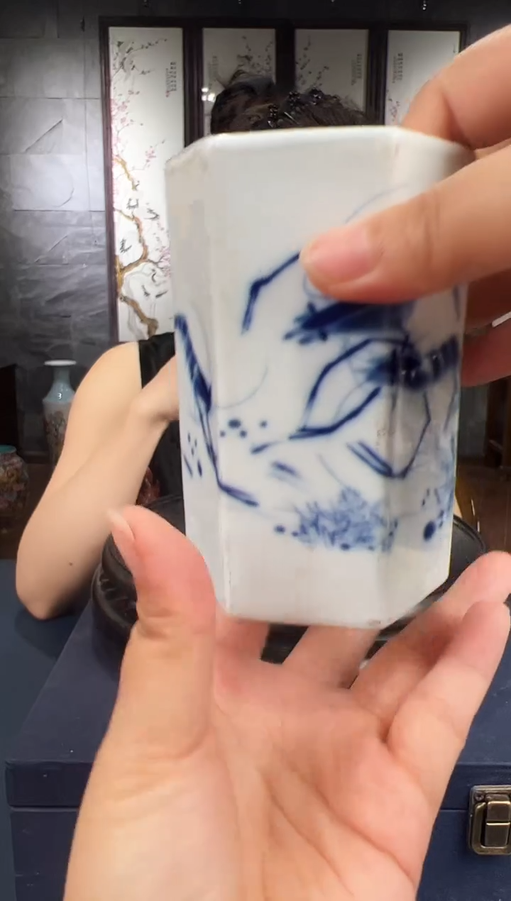 景德镇瓷板画花瓶主人杯