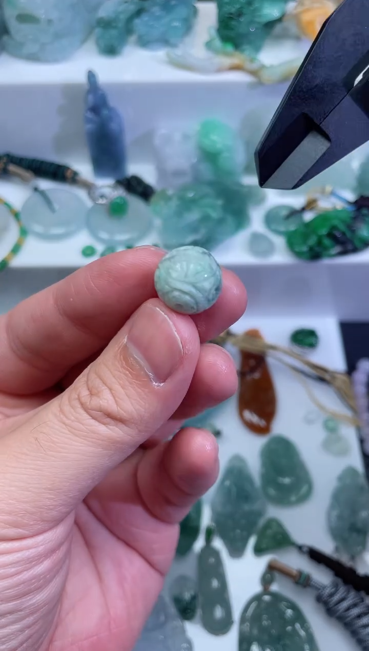 【闪购商品】翡翠颈饰未镶嵌回纹珠