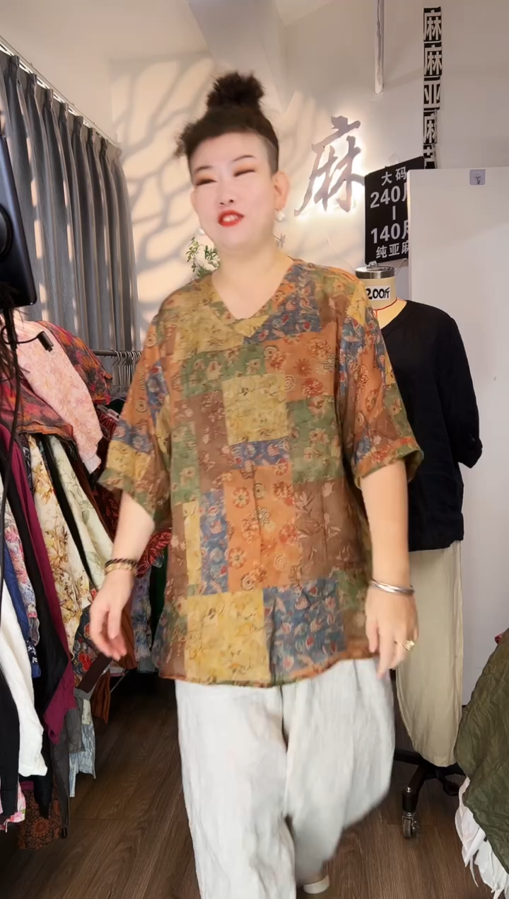 亚麻大码女装系列。