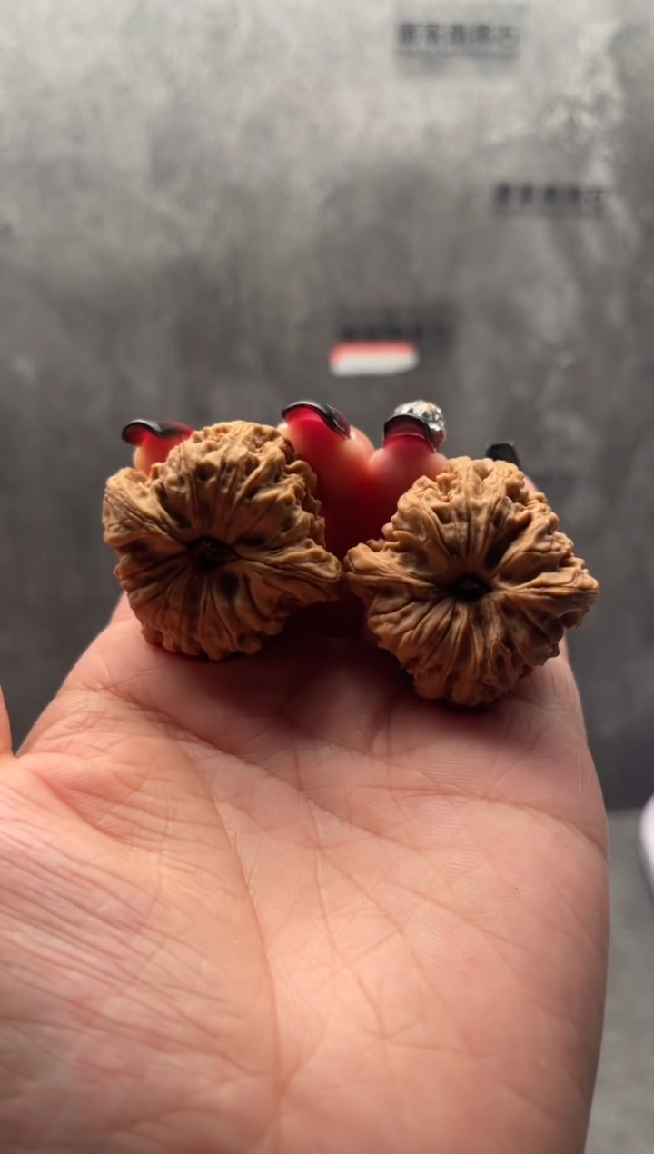 【闪购商品】文玩核桃吊坠南将