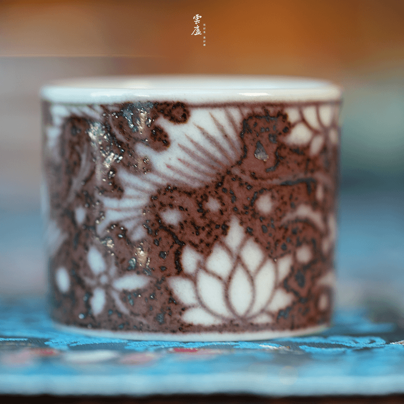 【器不朽】一鹭莲科釉里红直口杯