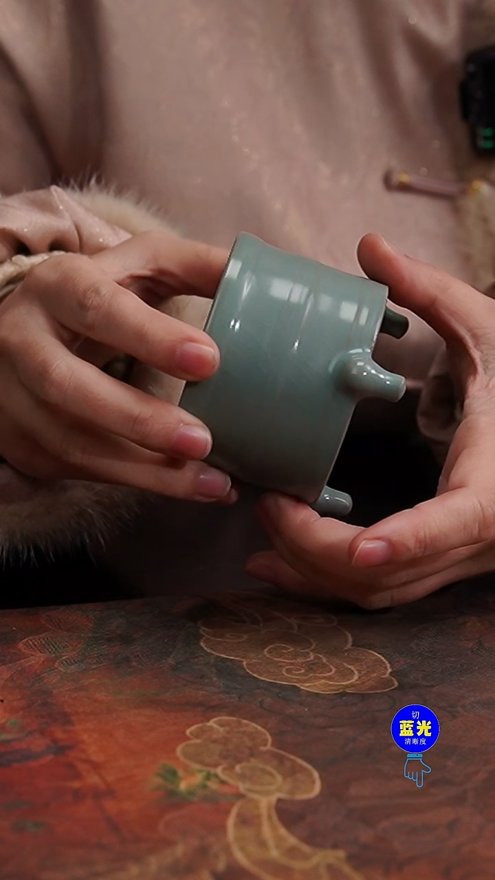 摆件瓷精品清凉寺原矿釉青绿三足杯