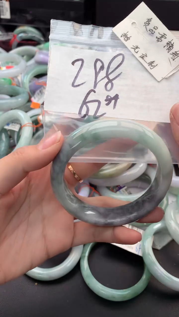 【闪购商品】定制翡翠未镶嵌毛货需精细抛光+多人
