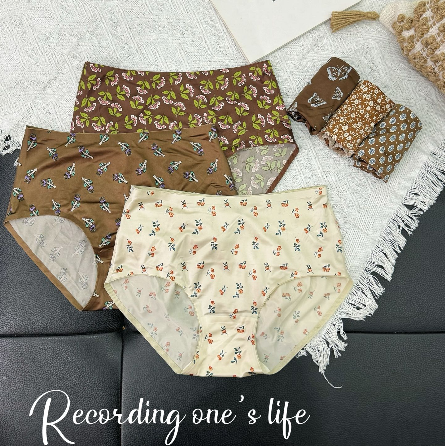 【茶色山野】闹小姐轻奢时尚中高腰蜜桃臀含蚕丝底裆无痕女内裤