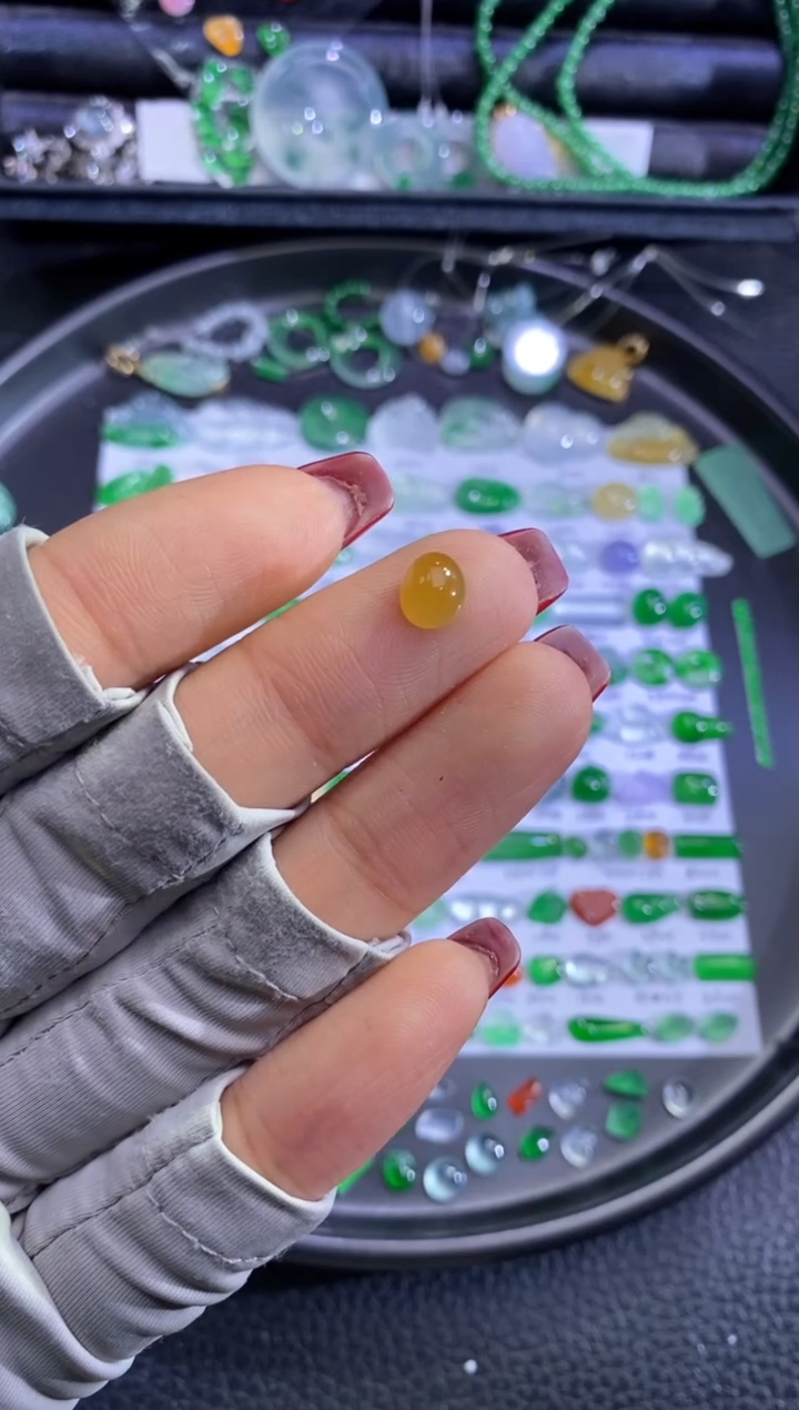 未镶嵌挂件翡翠蛋