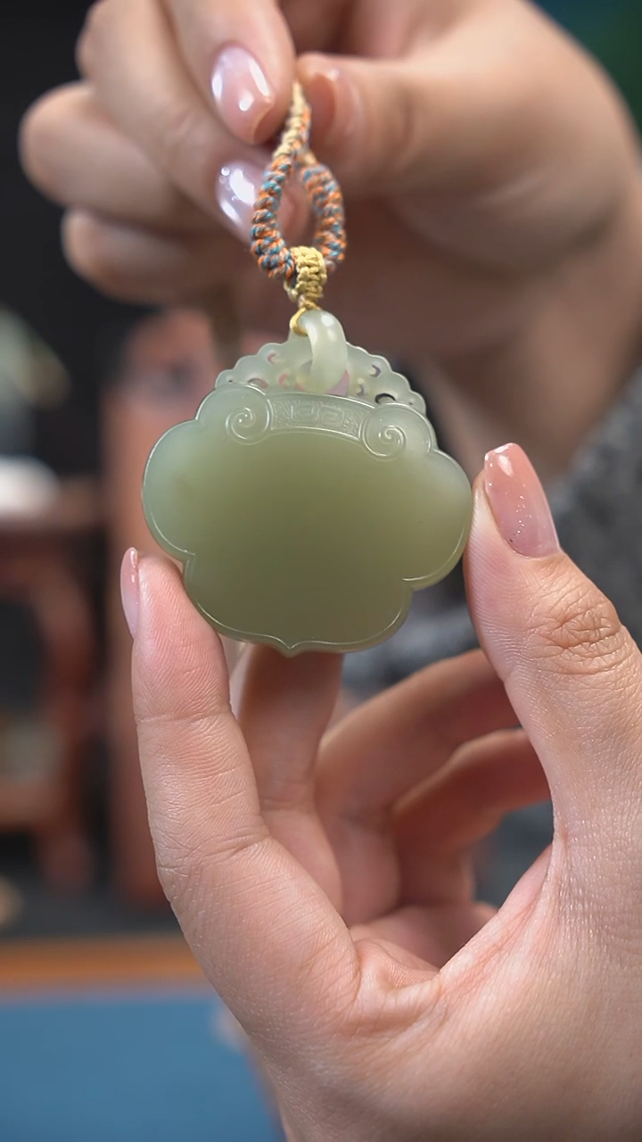 【闪购商品】和田玉吊坠(不含链)未镶嵌锁