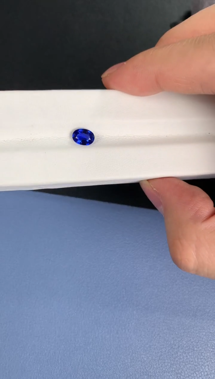 【闪购商品】蓝宝石裸石未镶嵌一粒1卡斯里兰卡皇家蓝