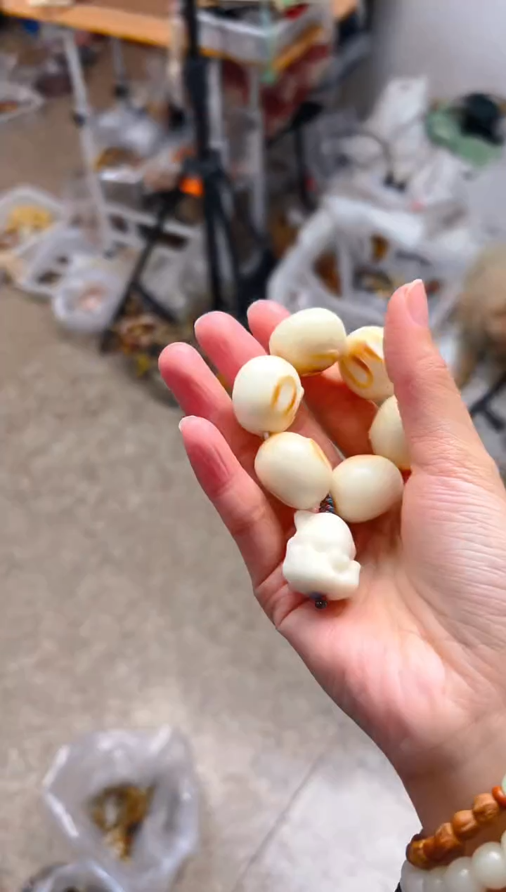 吊坠菩提根/象牙果新款馒头兔手捻 白色凤九