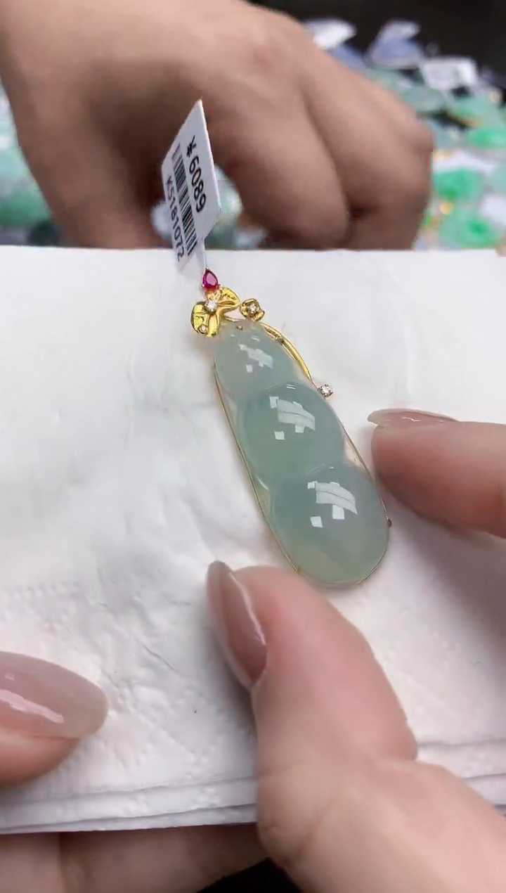 【闪购商品】翡翠颈饰18K金镶嵌天然缅甸翡翠A货