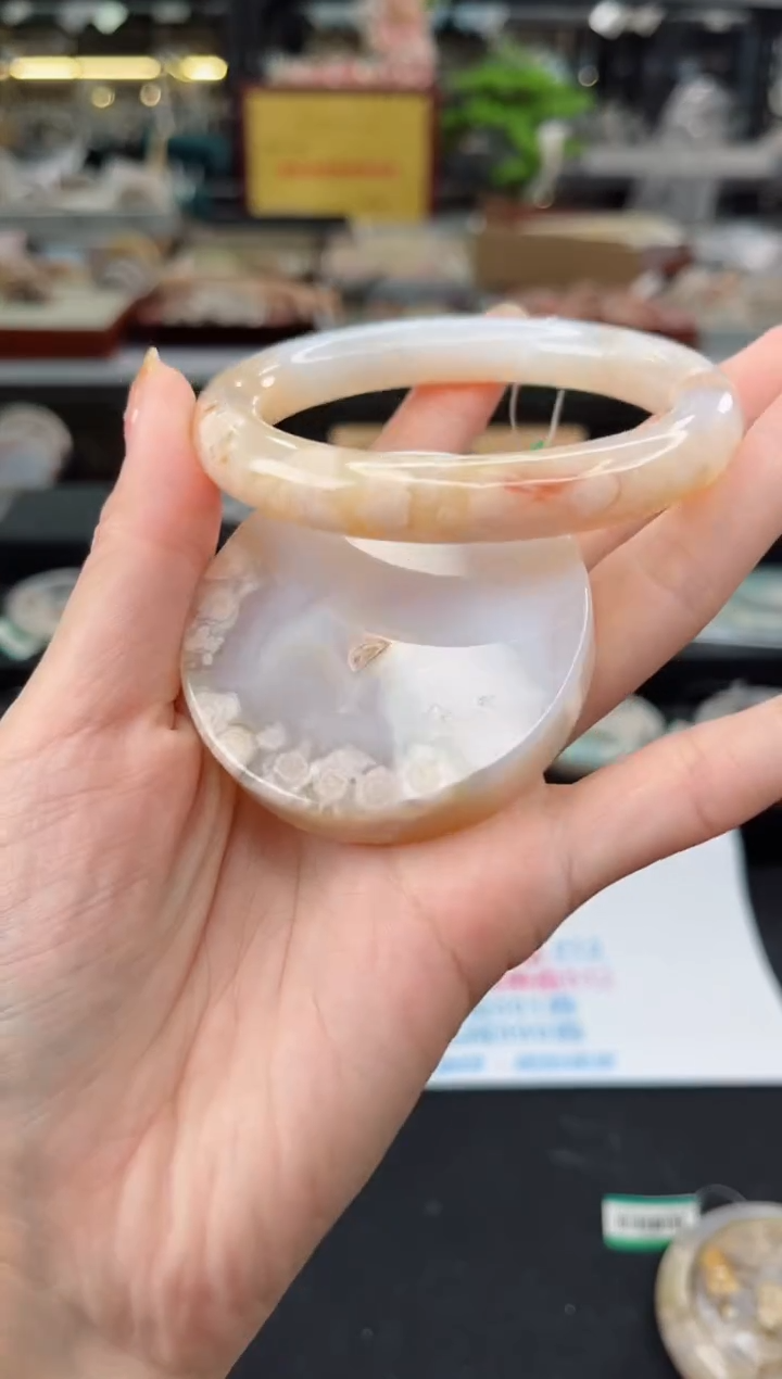 【闪购商品】石英质玉手镯未镶嵌58圈口（赠品镯心）3507805