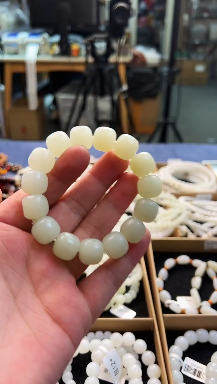 未镶嵌手串和田玉15+