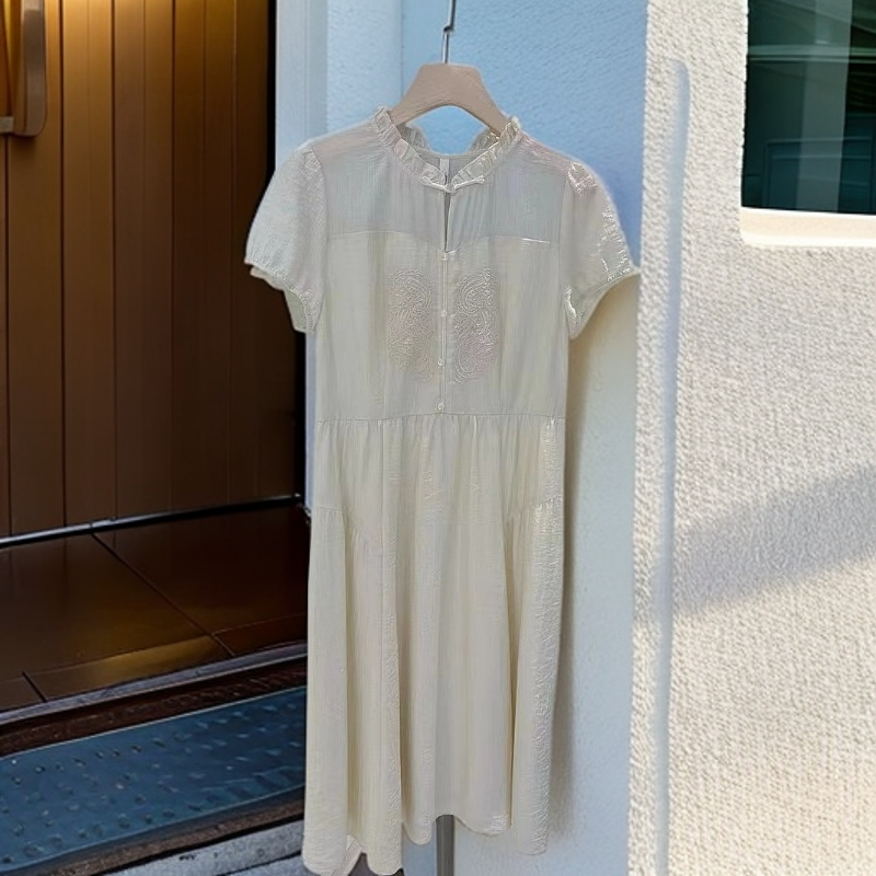 W223#杏【木兮兮专属】2025年夏季新款宽松刺绣显瘦百搭时尚连衣裙