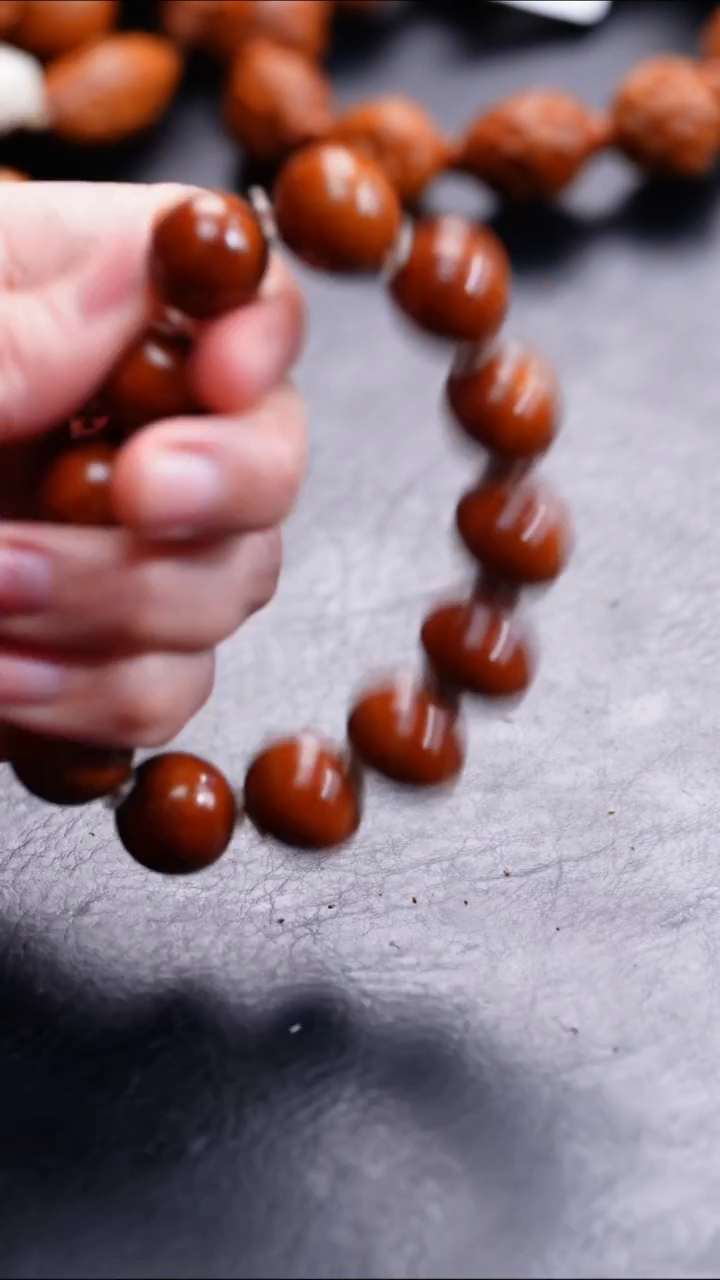 【闪购商品】橄榄核吊坠橄榄核