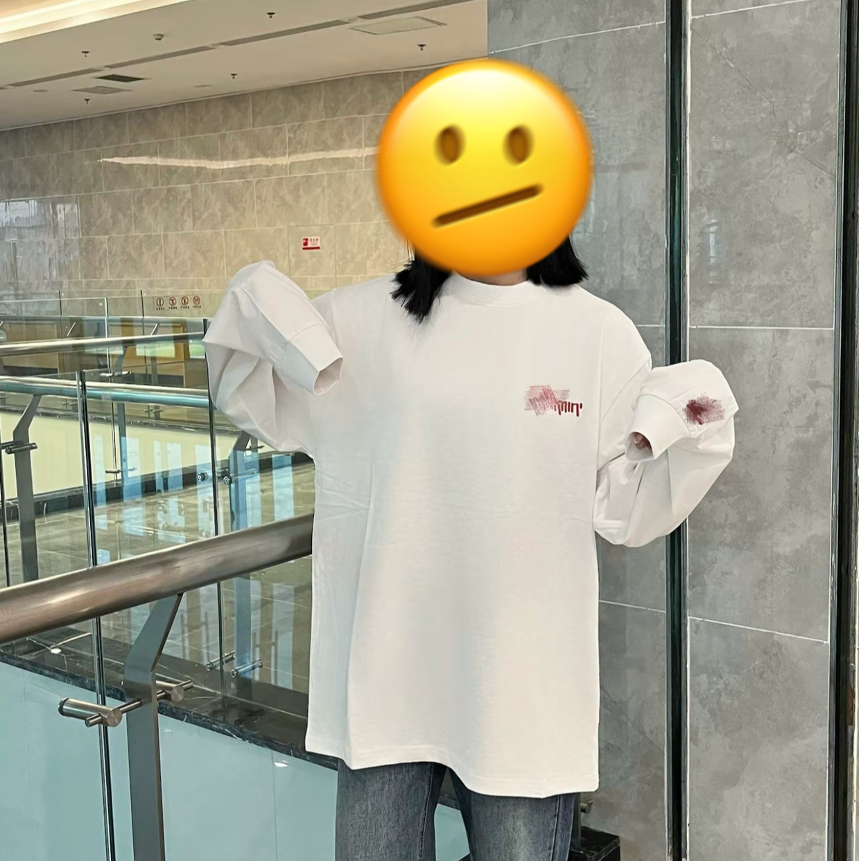 B+火焰侧标袖子刺绣 男女同款长袖T恤