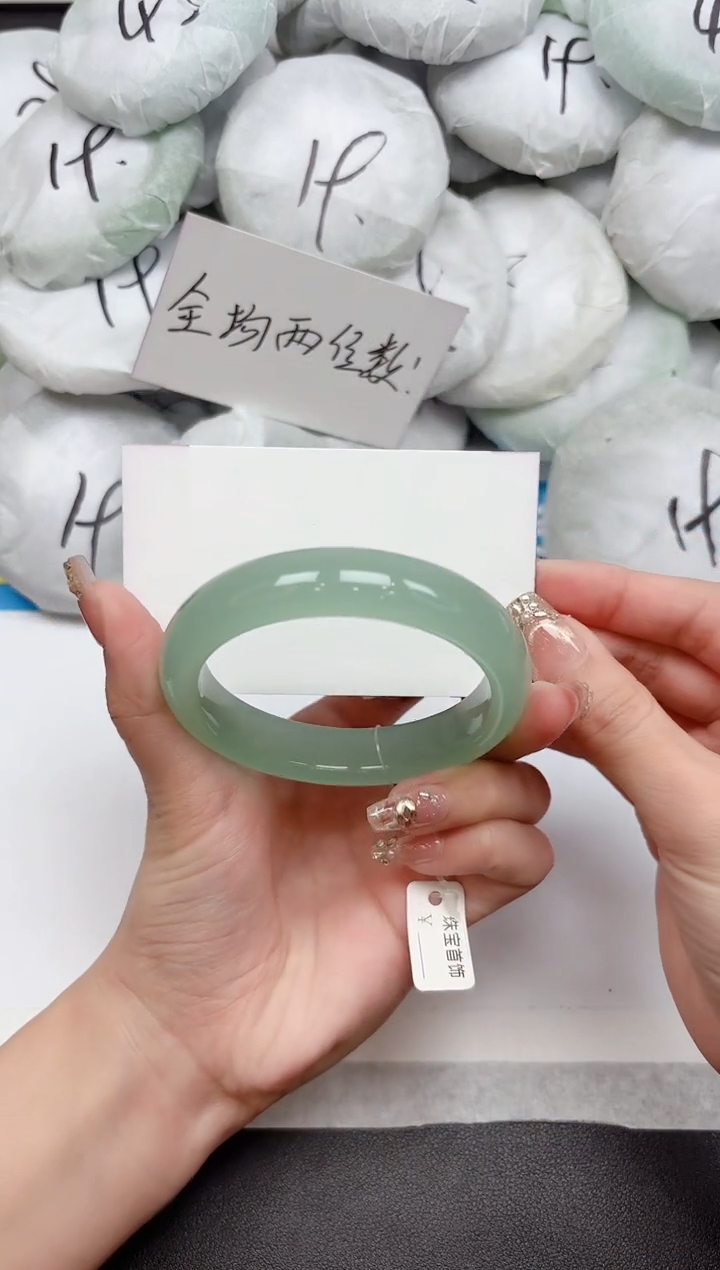 未镶嵌手镯石英质玉24-60.3
