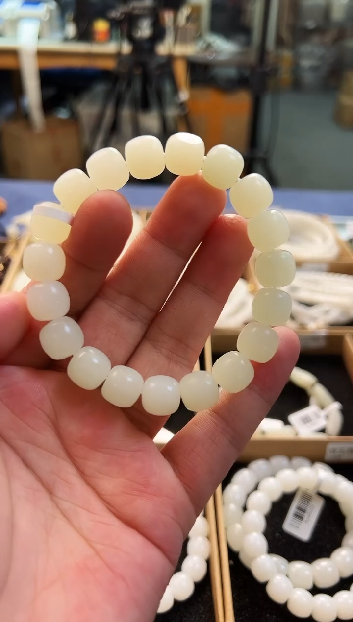 未镶嵌手串和田玉12+
