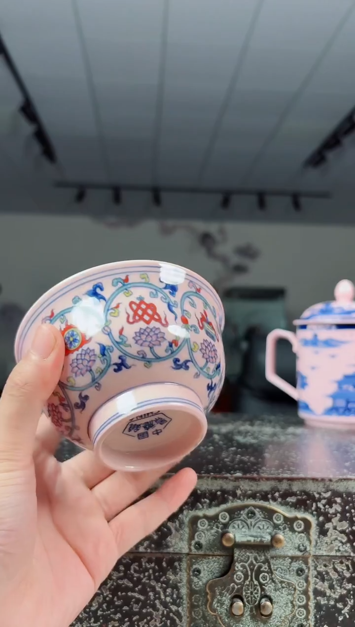 杯子红稀4英寸斗彩八宝图碗+礼盒