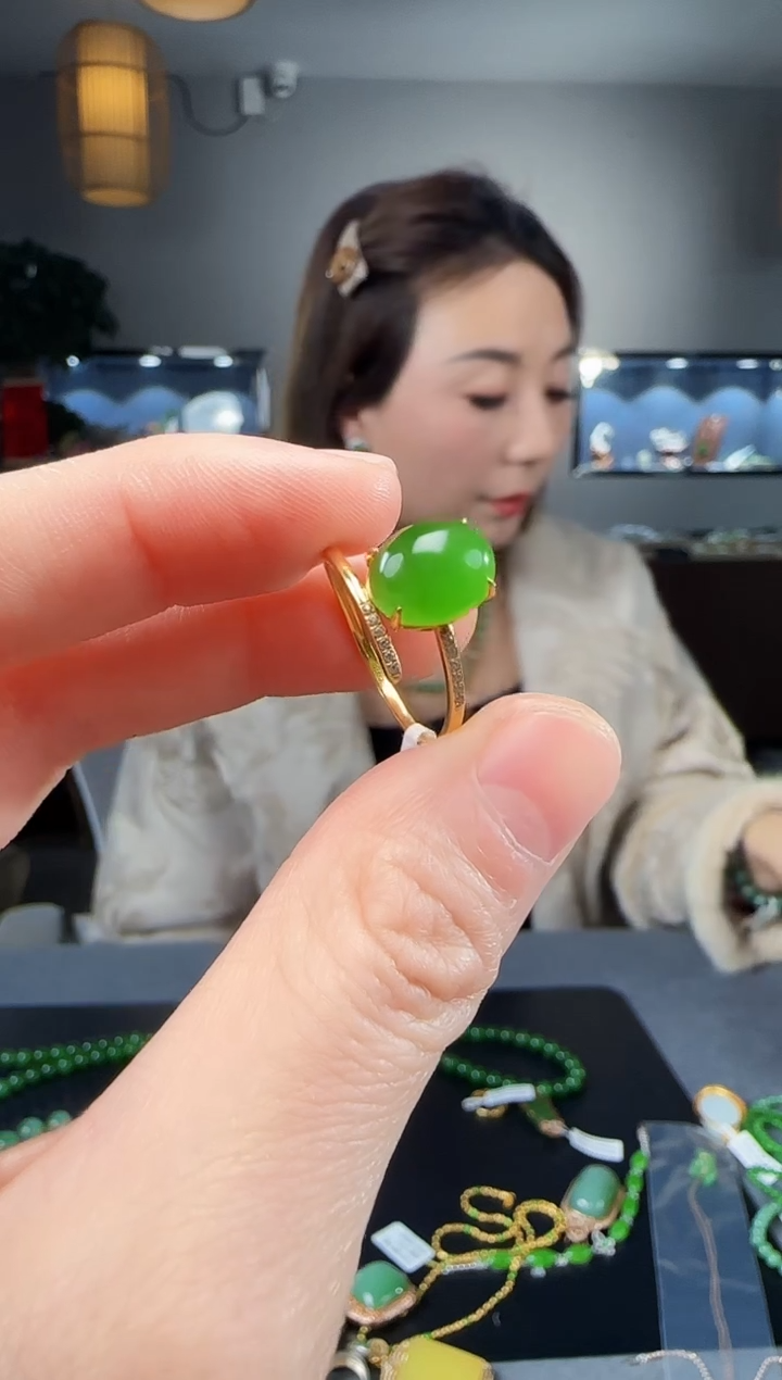 【闪购商品】和田玉戒指18K金镶嵌1